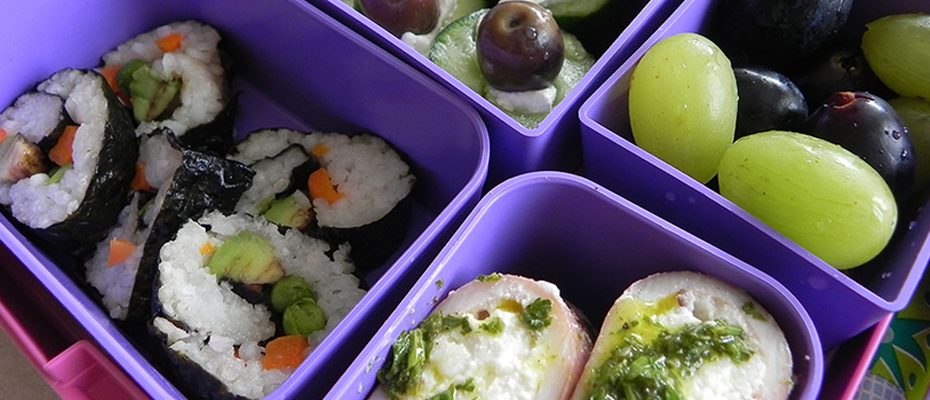 Lunchbox_sushi-for-kids 1