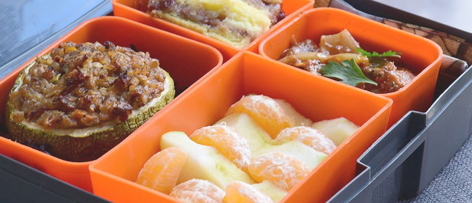 Lunchbox-menu_пълнени-тиквички-с-елда