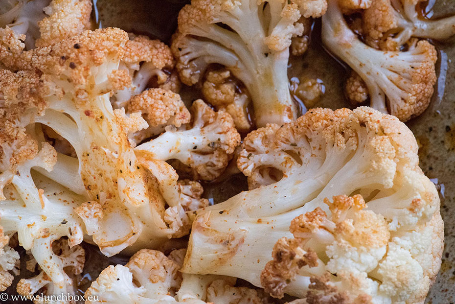 cauliflower-with-vegan-ranch-sauce