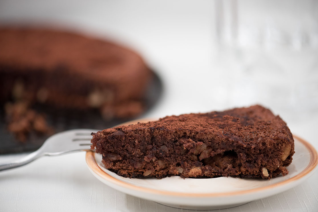 chocolate gluten free nut cake