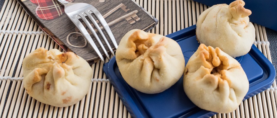 Хрупкави кесии с wonton кори