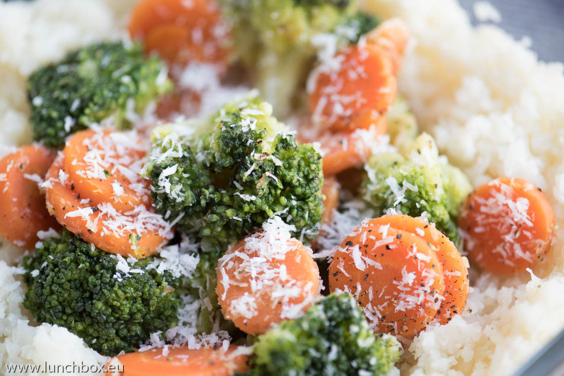 cauliflower rice with coconut veggies