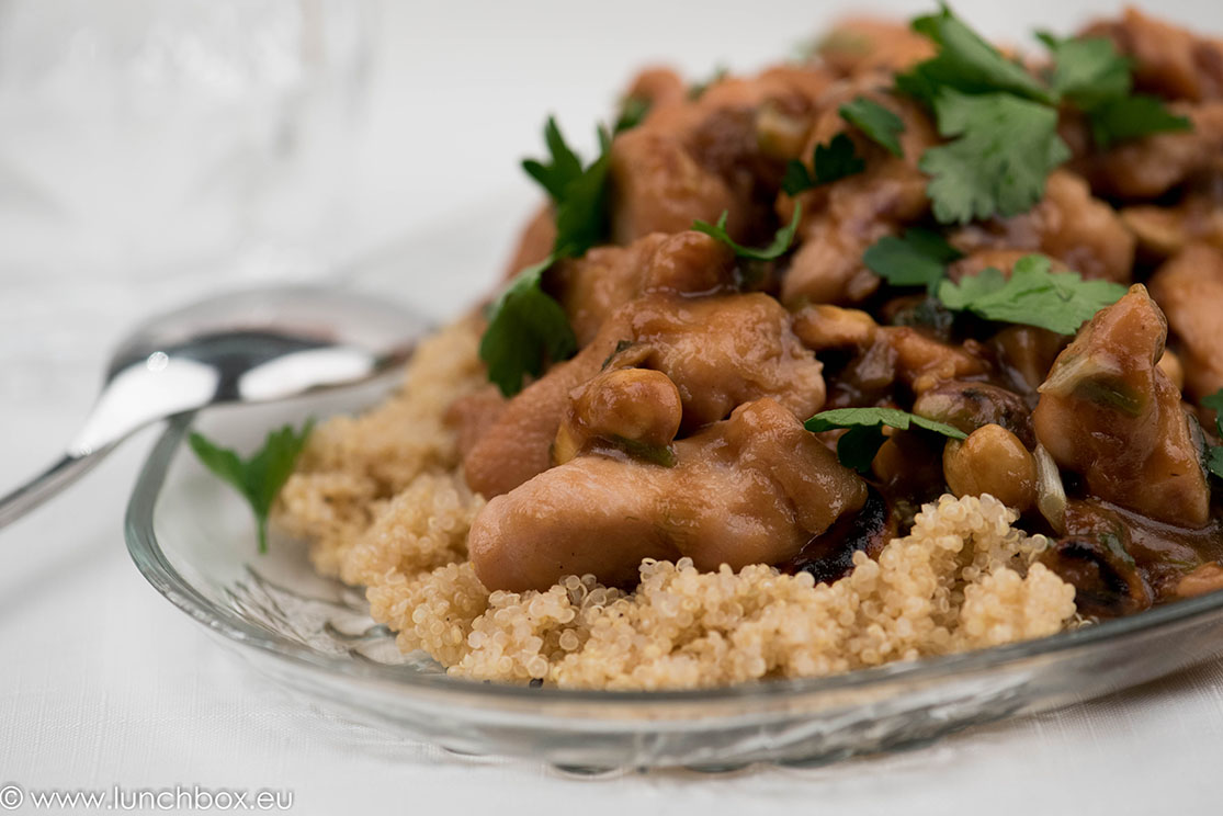 Chicken and quinoa with pistachios