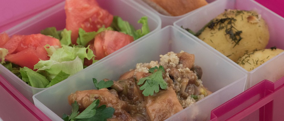 Lunchbox меню: Пилешки хапки с кашу и киноа
