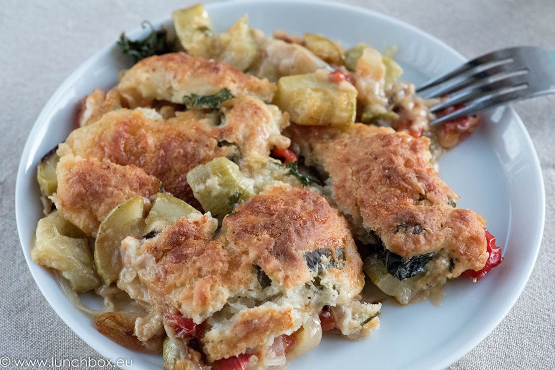 cobbler with zucchini