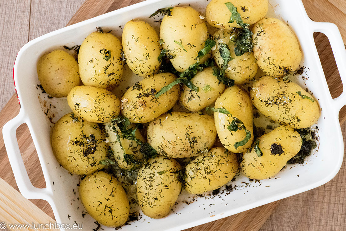 пресни картофи с масло
