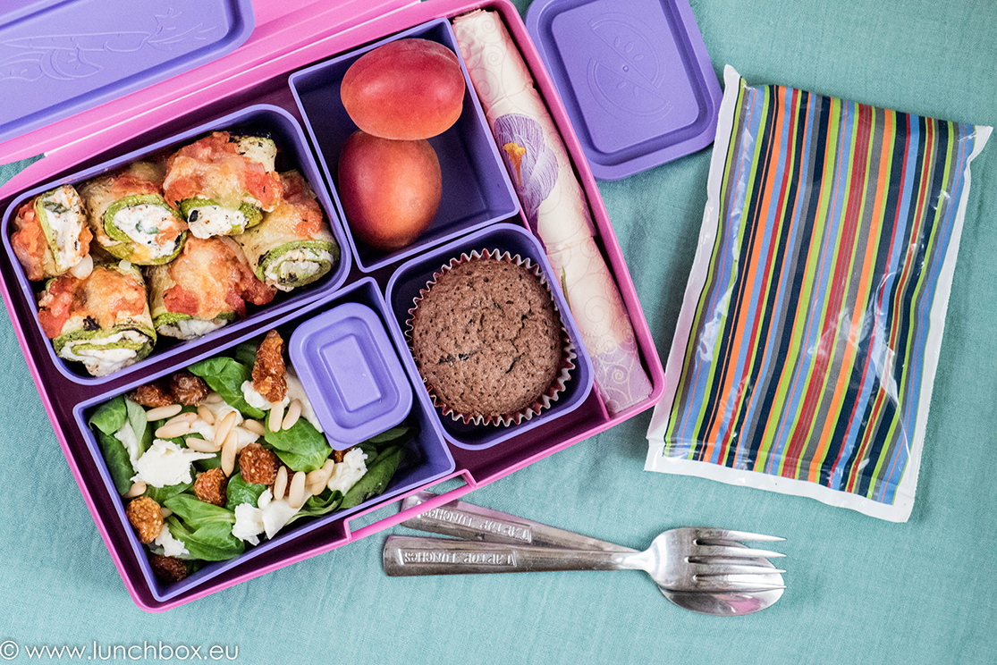 Lunchbox: Рулца от тиквички с рикота