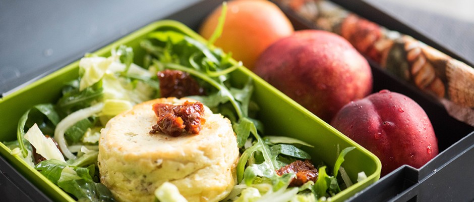 Lunchbox light menu: Печена рикота с рукола