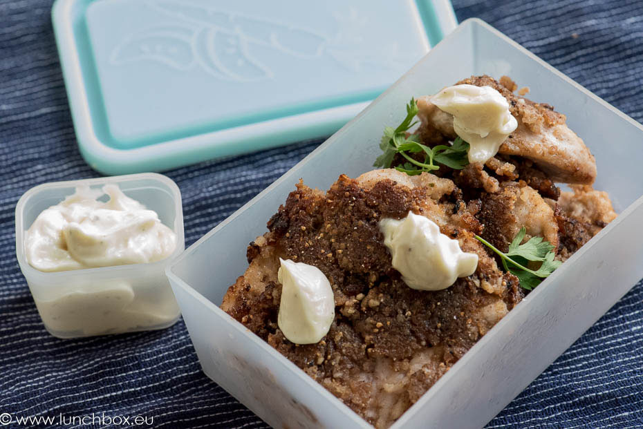 walnut and figs coated chicken breasts