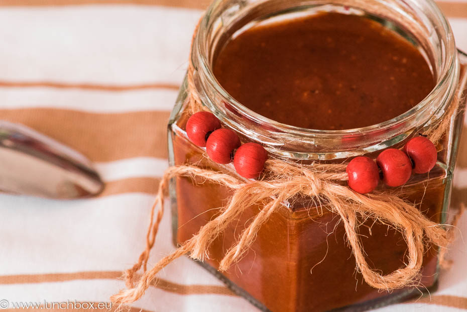 Pizza and BBQ sauce