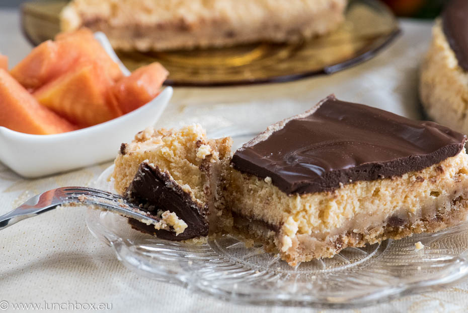 Light chocolate papaya cheesecake