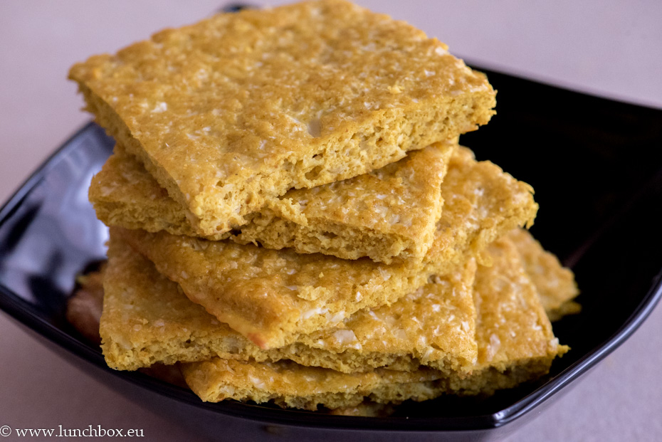 Crispy Cauliflower Turmeric Flatbread