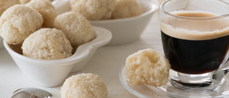 Кокосови бонбони