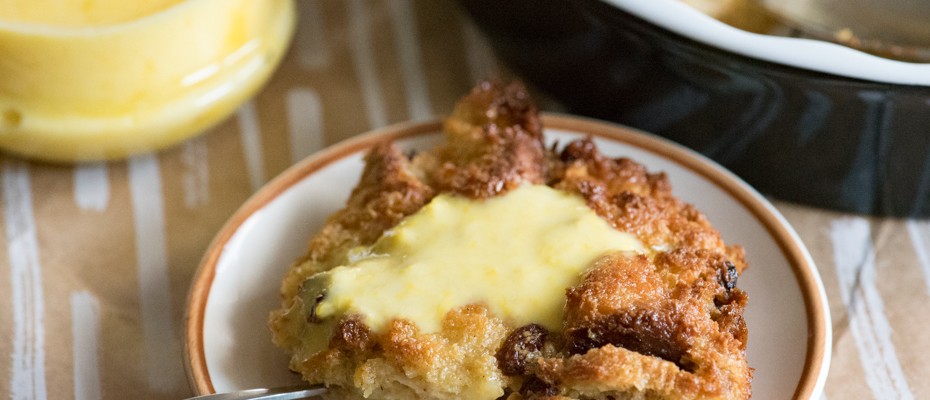 Пудинг от козунак със сос Кустард