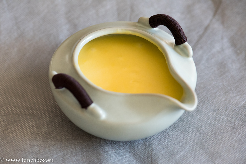 Custard (Creme Anglaise)