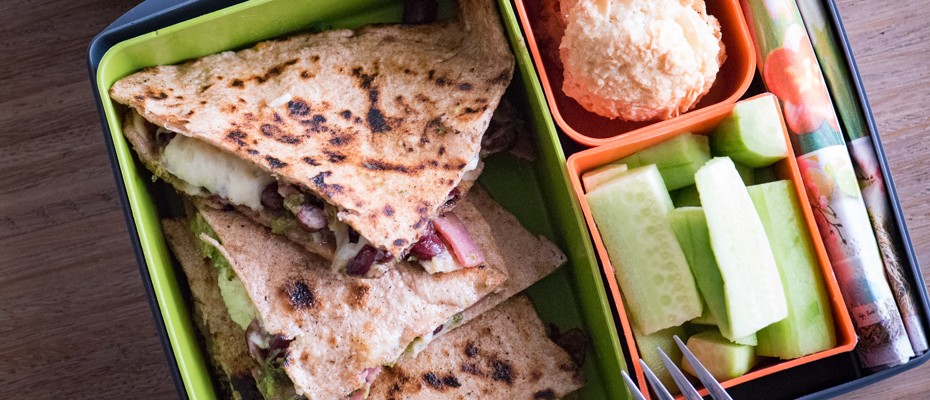 Lunchbox menu: Каседилия с броколи