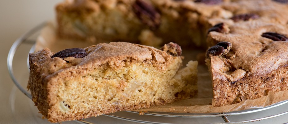 сочен ябълков кекс