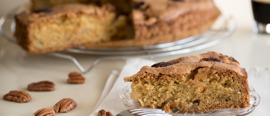 moist apple cake