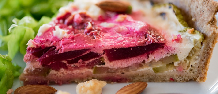 Beetroot rye tart