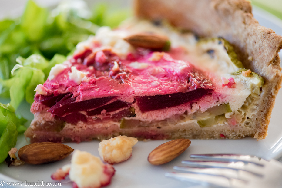 Beetroot rye tart
