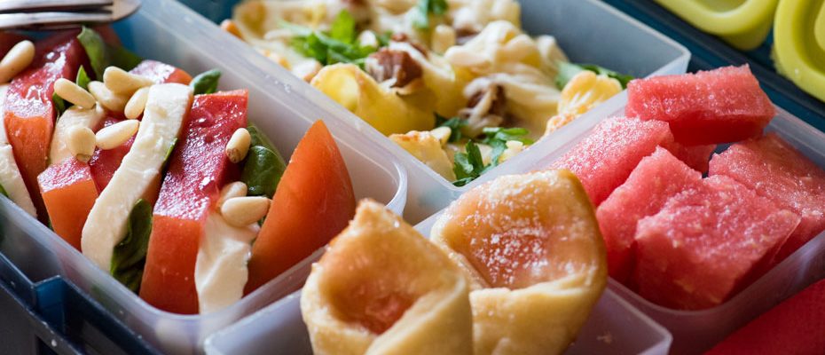 Lunchbox menu: Макарони със сирене и шунка