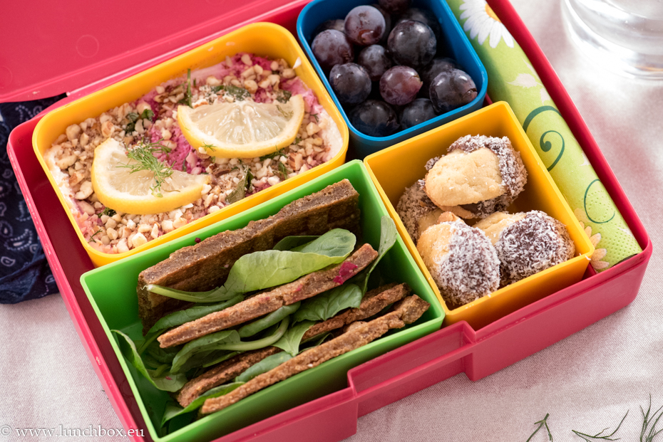 Lunchbox menu beetroot tartar