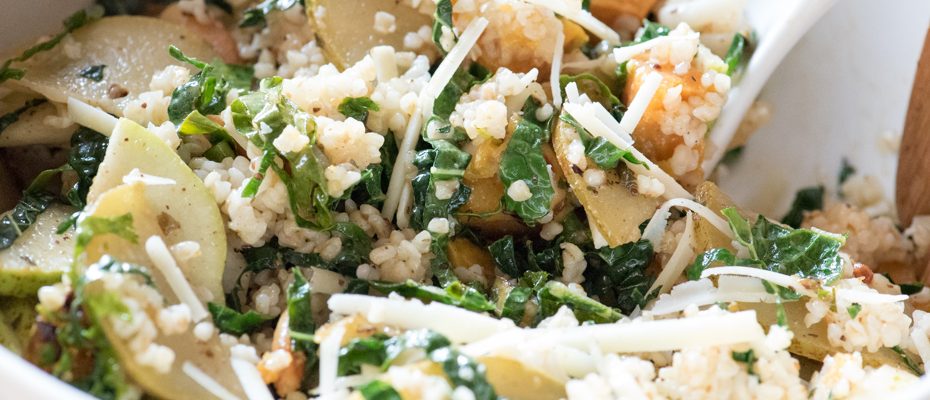 Kale, pumpkin and bulgur salad with pear vinaigrette