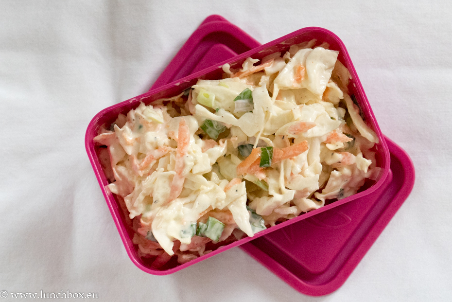 колсло салата в кутия за храна Lunchbox L с капак