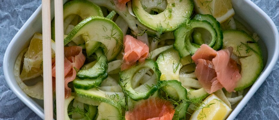 spiralized-salmon-fennel-salad