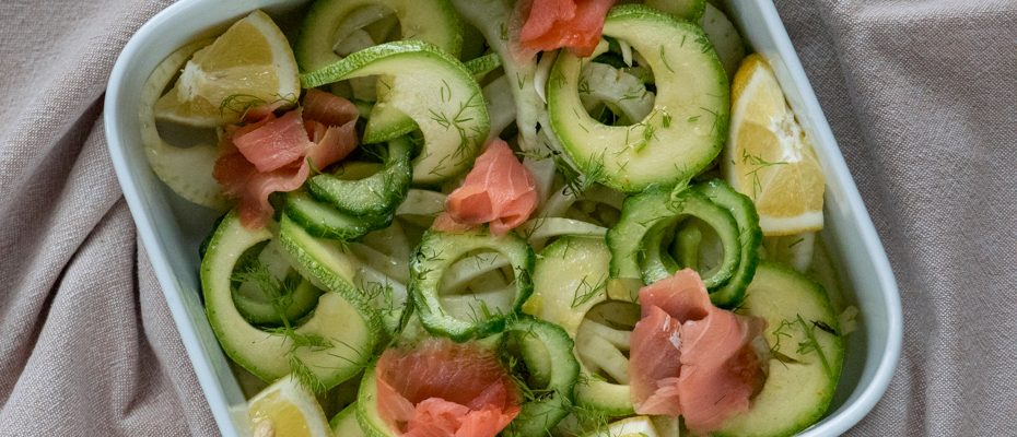 spiralized-salmon-fennel-salad