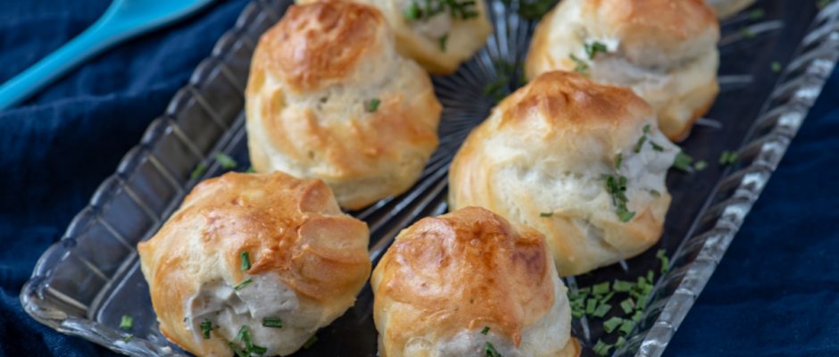 Солени петифури с авокадо крем