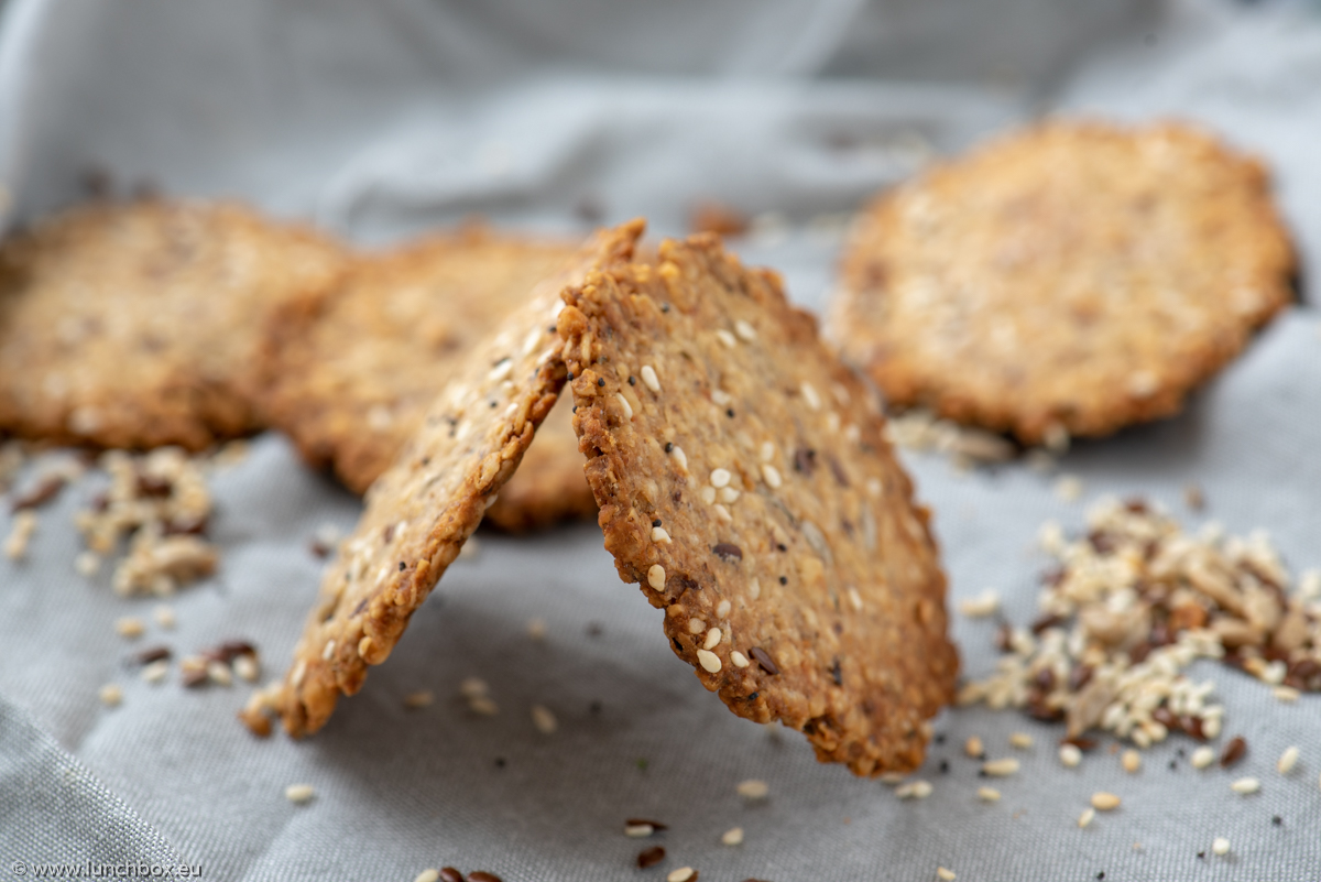Lunchbox Oat crackers