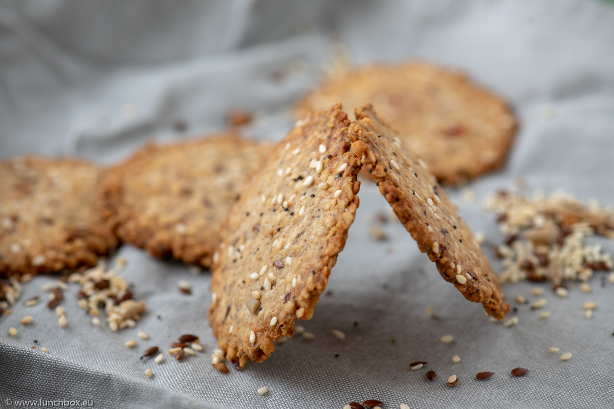 Lunchbox oat crackers Lunchbox oat crackers