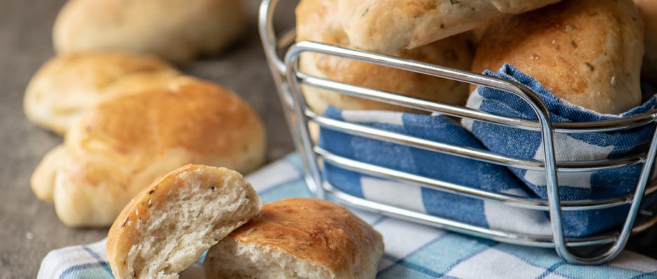 Italian herb rolls with cumin