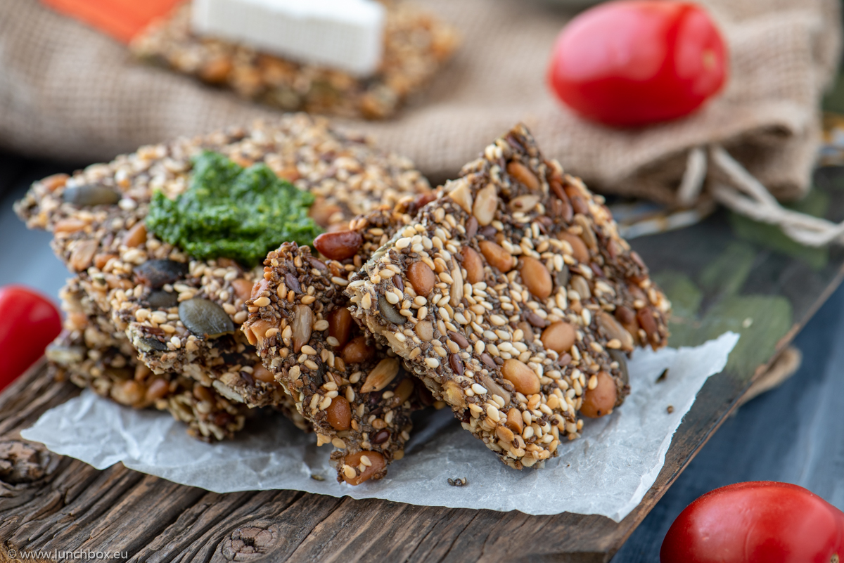 Seed crackers