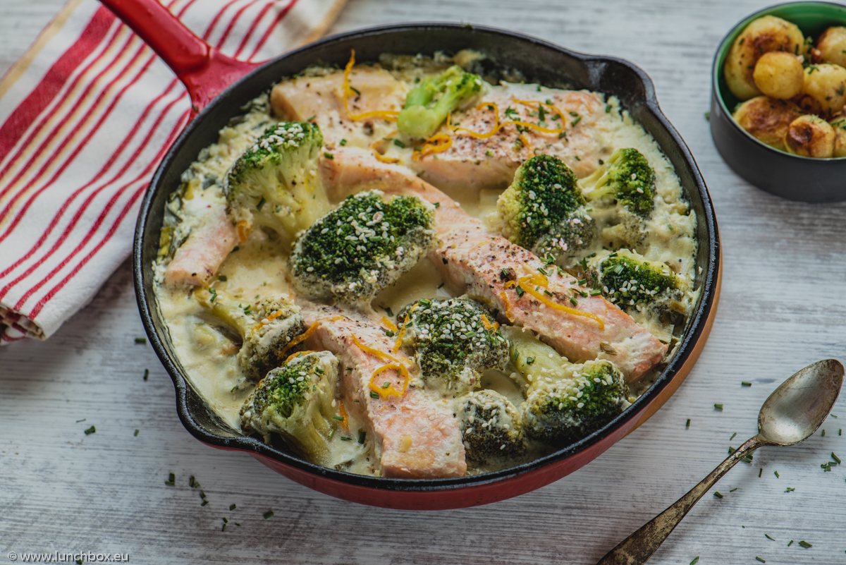 Salmon with broccoli