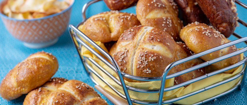 Pretzel Bread Rolls