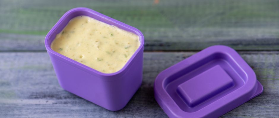 Caesar Salad Dressing With Wild Garlic