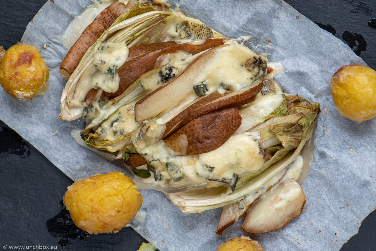 Chicory and pear starter with Roquefort