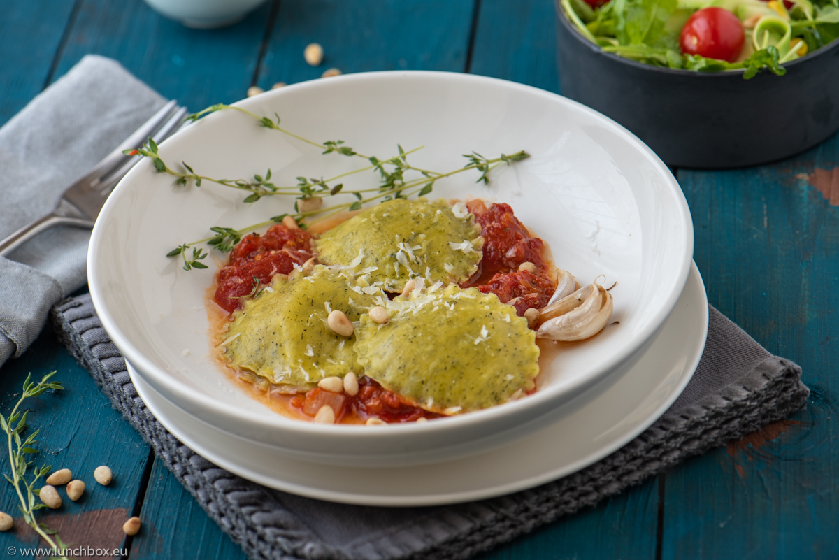 Lunchbox Ravioli with parsley and cheese Ravioli with parsley and cheese
