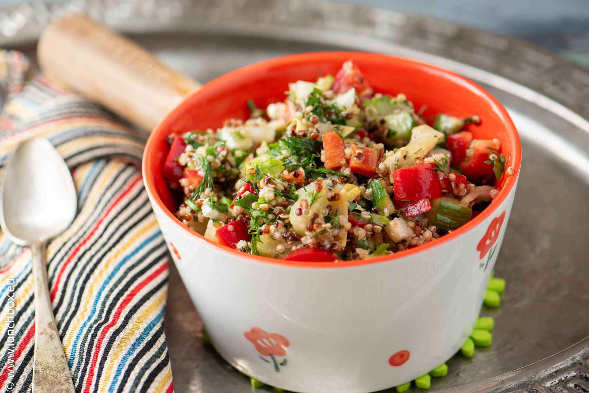 Салата с киноа