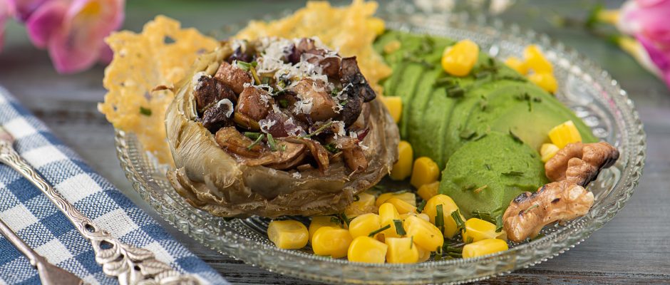 Stuffed artichoke bottoms