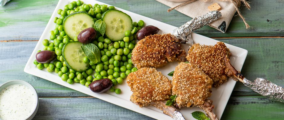 Special Crumbled Lamp Chops with mint yogurt