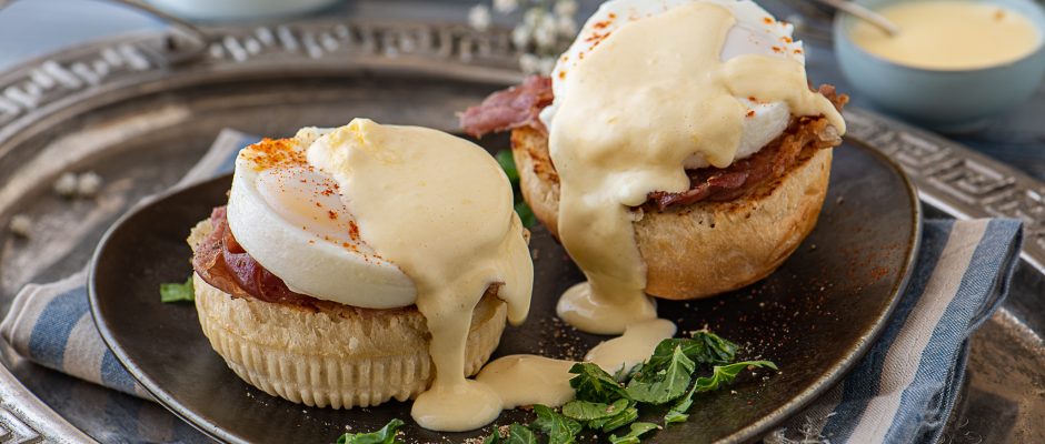 Яйца Бенедикт