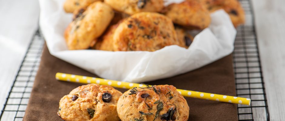 Lunchbox Recipes I хлебчета с маслини