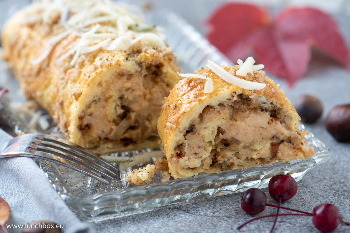 The dough for the roll is flour-free – rich in protein, and the filling is light – parsnips and pumpkin. The stuffing is complemented by the contrasting sweet and aromatic stewed onions.  Prepare the roll for dinner; and set aside a portion for your LunchBox.