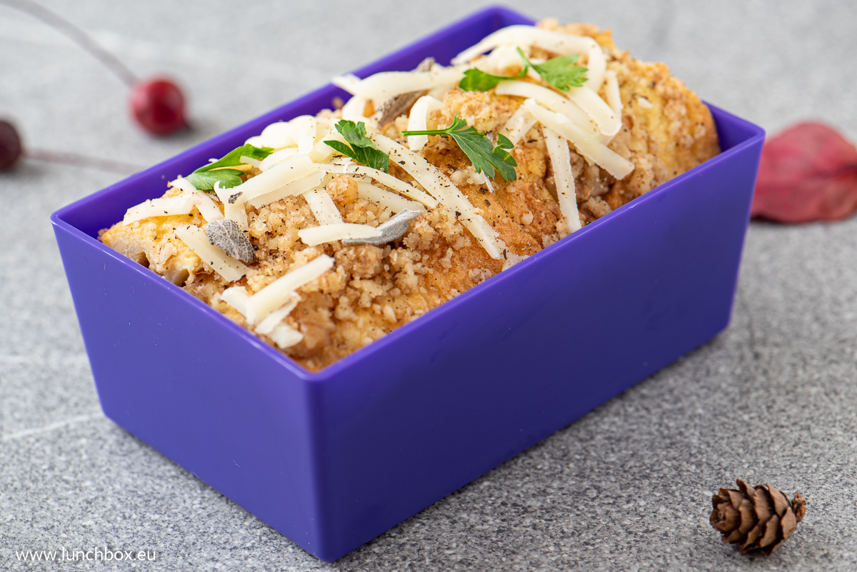 The dough for the roll is flour-free – rich in protein, and the filling is light – parsnips and pumpkin. The stuffing is complemented by the contrasting sweet and aromatic stewed onions.  Prepare the roll for dinner; and set aside a portion for your LunchBox.