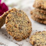 Lean Crackers with seeds and pine nuts