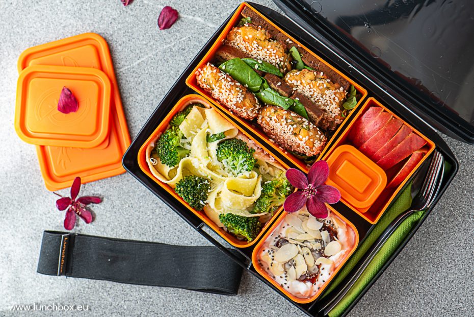 Lunchbоx меню Kрокети от сьомга