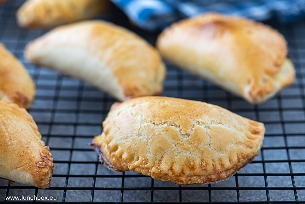 Rhubarb Hand Pies